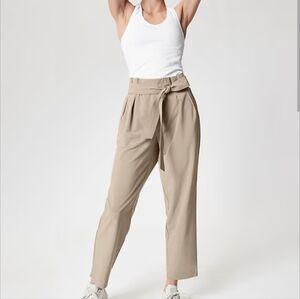 Athleta Skyline ii - Tan 14P